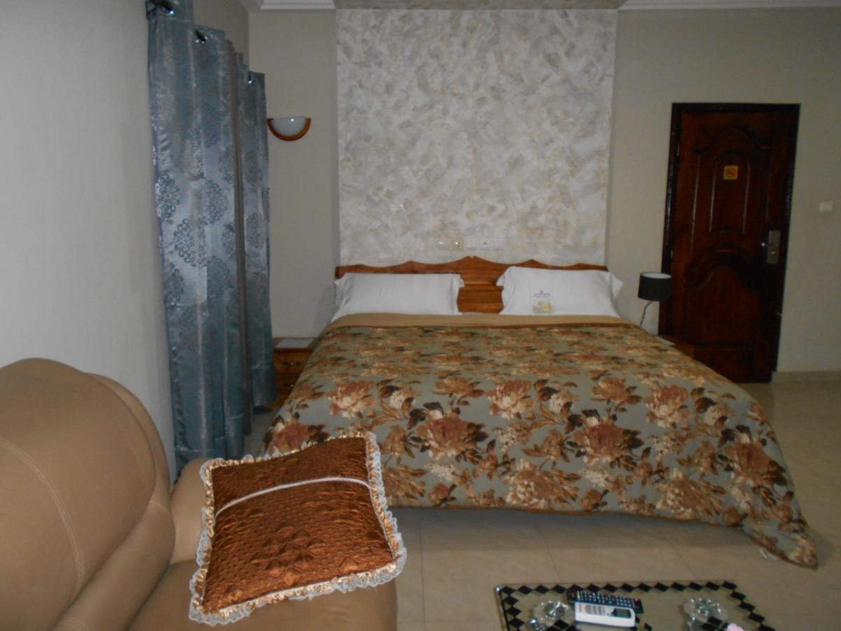 Agla Hotel Lomé Eksteriør billede